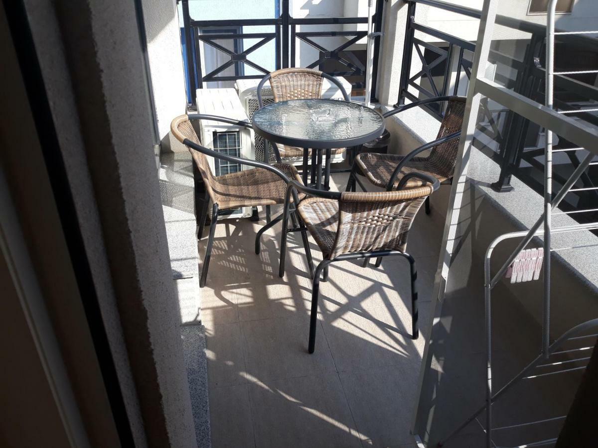 Таня 10 Apartment Pomorie Exterior foto